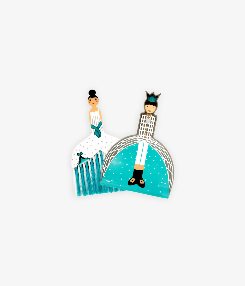 DomusArreda_pylones_DUSTPAN-AND-BRUSH_white